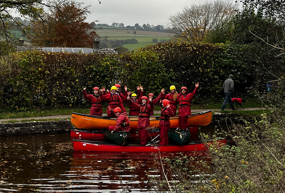 Canoe stacking 